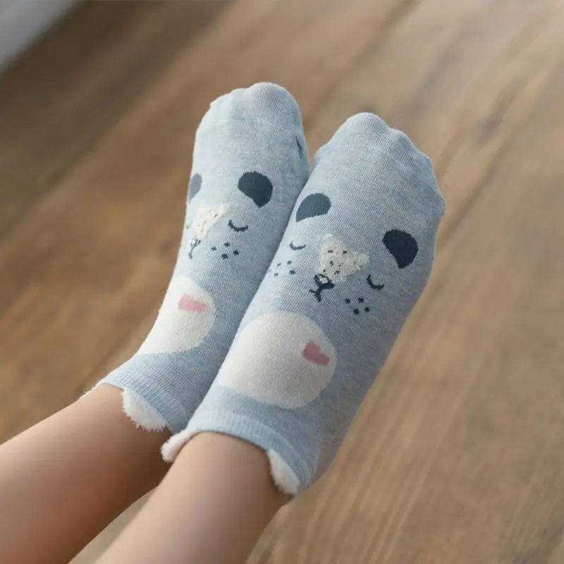 Носки женские хлопковые 4 пары Мультяшные милые повседневные носки с 3D рисунком