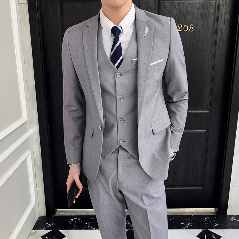 Деловой мужской костюм 3 предмета свадебное платье жениха классический