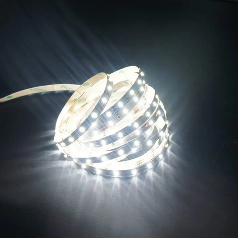 Высокая яркость не обладает водонепроницаемостью: 5 м/компл. осветительная