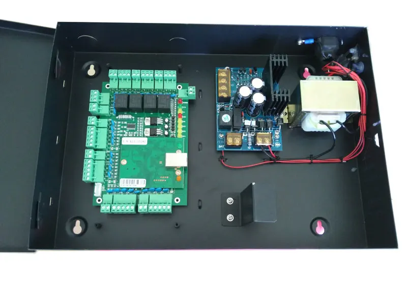 TCP/IP четырехдверный комплект контроля доступа большой корпус питания с отсеком