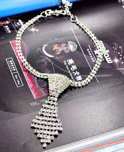 Товары для домашних животных Очаровательное ожерелье собаки со стразами