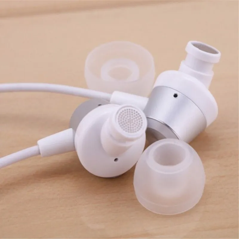 Силиконовые накладки для ушей 12 пар гелевые большинства наушников MP3 (S/M/L Размер) |