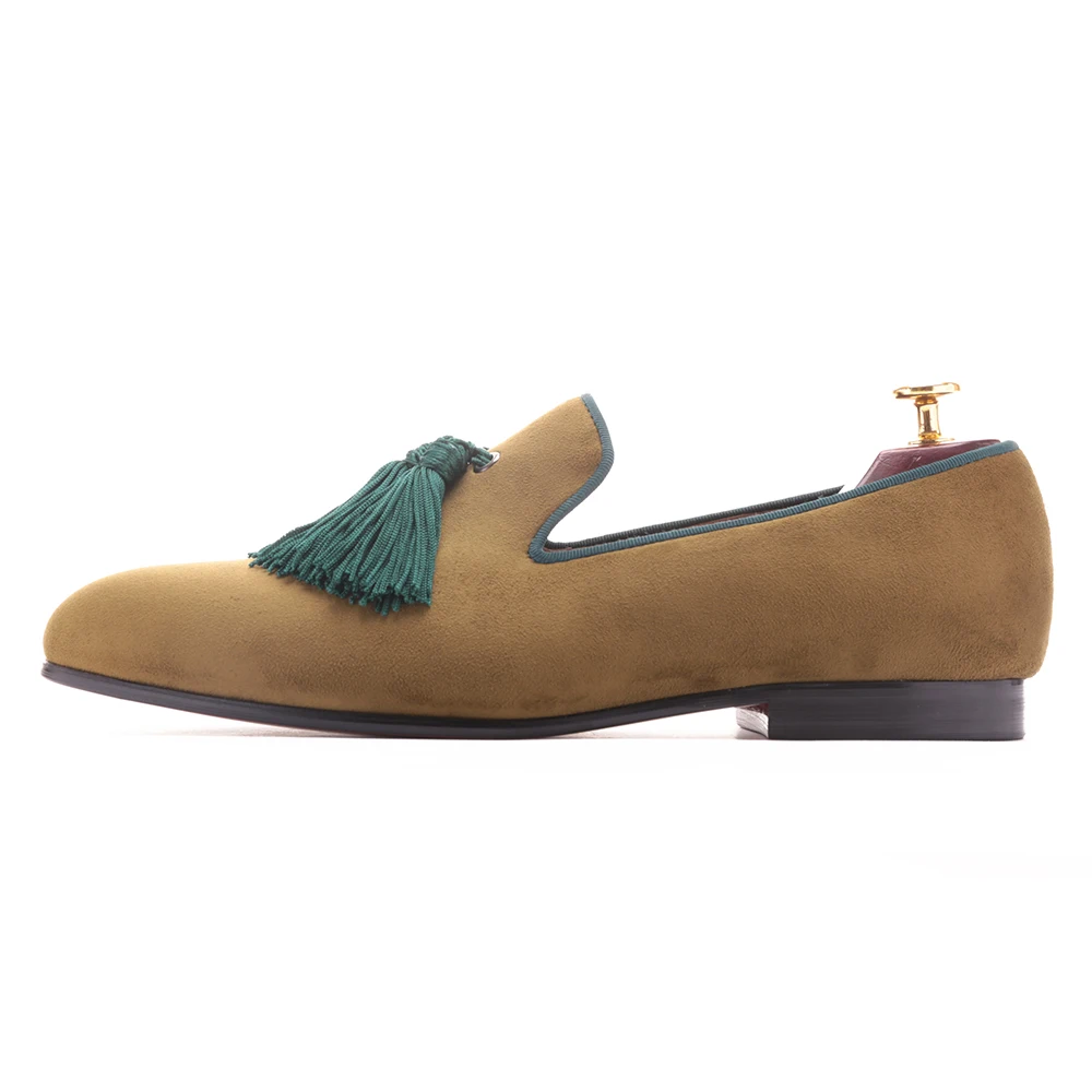 2017 г. мужские двухцветные бархатные туфли с новой стильной зеленой бахромой