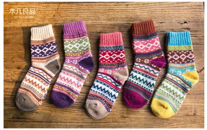 5 pairs/lot! Winter Warm Women Socks Wool Christmas Print Woolen Socks Christmas Gift