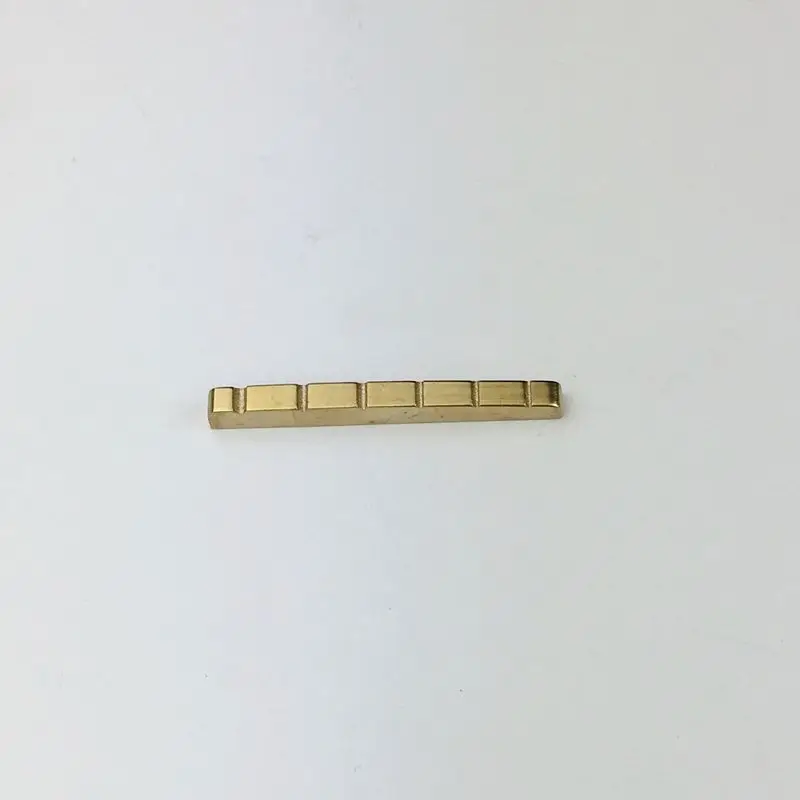 

Одна гайка латунные элементы для гитары размером 43x3,5 мм для гитар типа ST NUT-ST