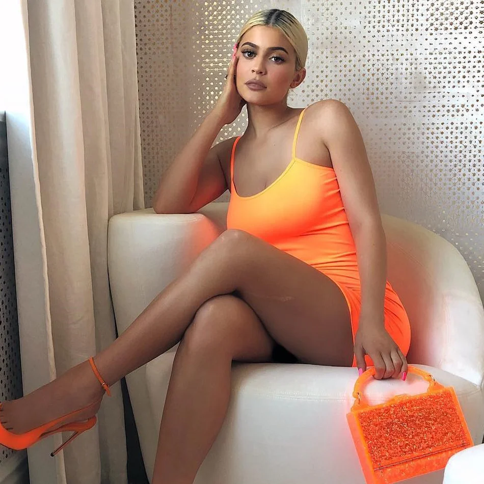 Женское мини платье на бретельках KylieJenner оранжевое или желтое вечернее Клубное