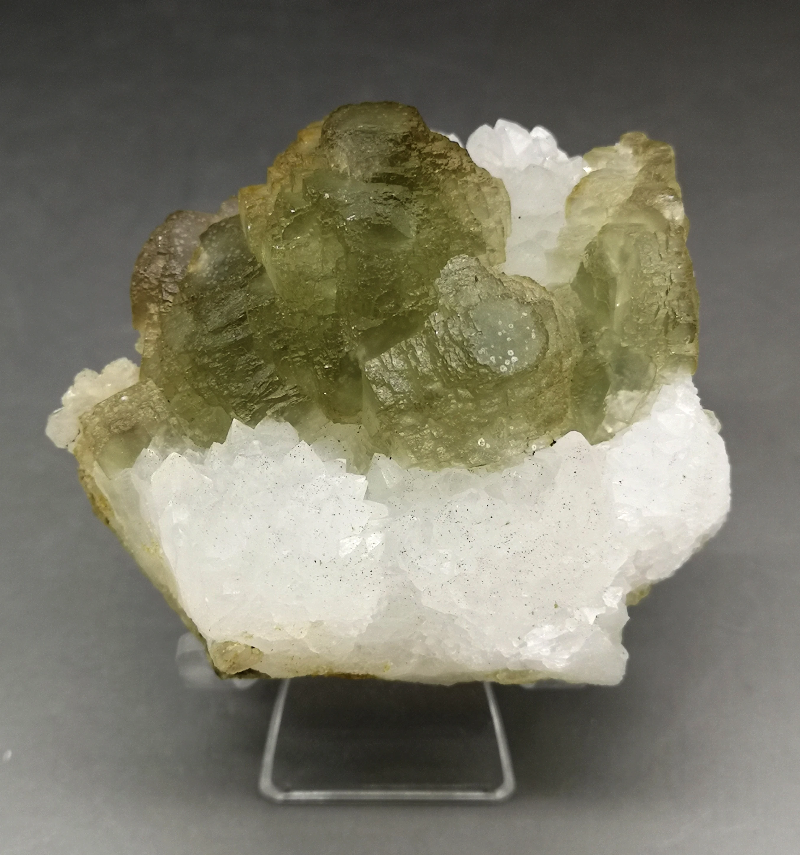 175 г натуральный флюорит минеральный кристалл образцы камней и кристаллов