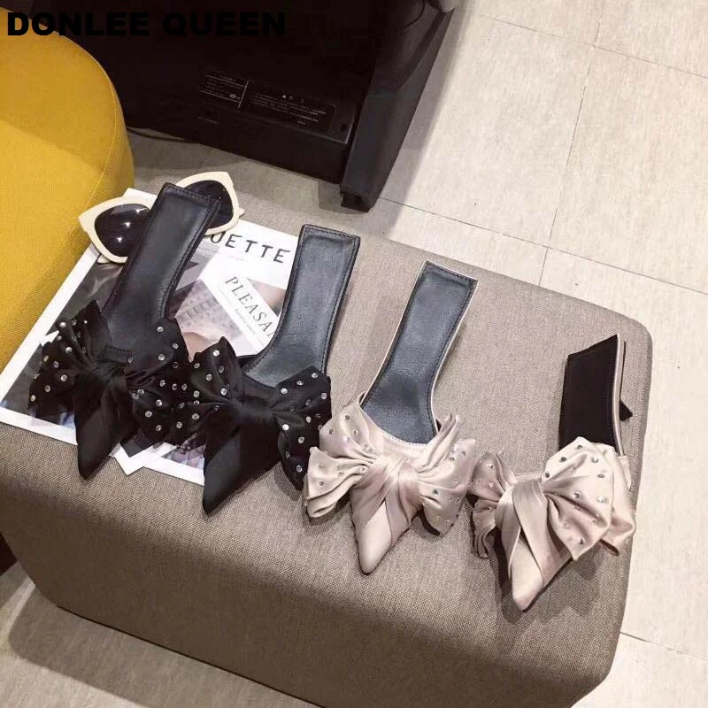 Шлепанцы DONLEE QUEEN женские на низком каблуке сланцы без застежки заостренный носок
