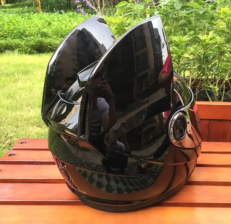 

2018 Womens Motorcycle Helmets Ear Helmet Personality Full Face Motorcycle Helmets 4 Colors Pink Yellow Black White