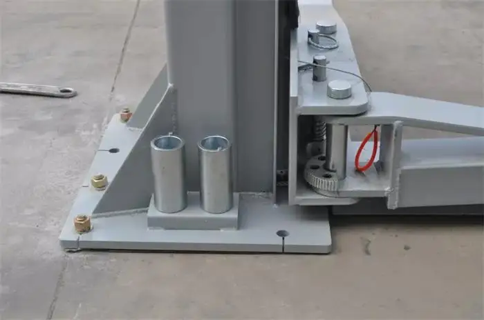 Подъемное оборудование для автомобиля экономичный тип обычный двухстоечный