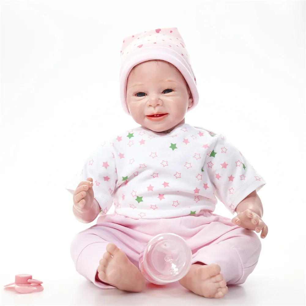 

55cm Healthy Cloth Body Reborn Baby Doll Newborn Lifelike Realistic Happy Laughing Babies Princess Doll Birthday Holiday Gift
