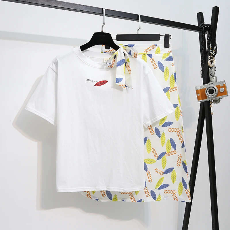 Женский хлопковый костюм двойка футболка с бантом и принтом в виде листиков