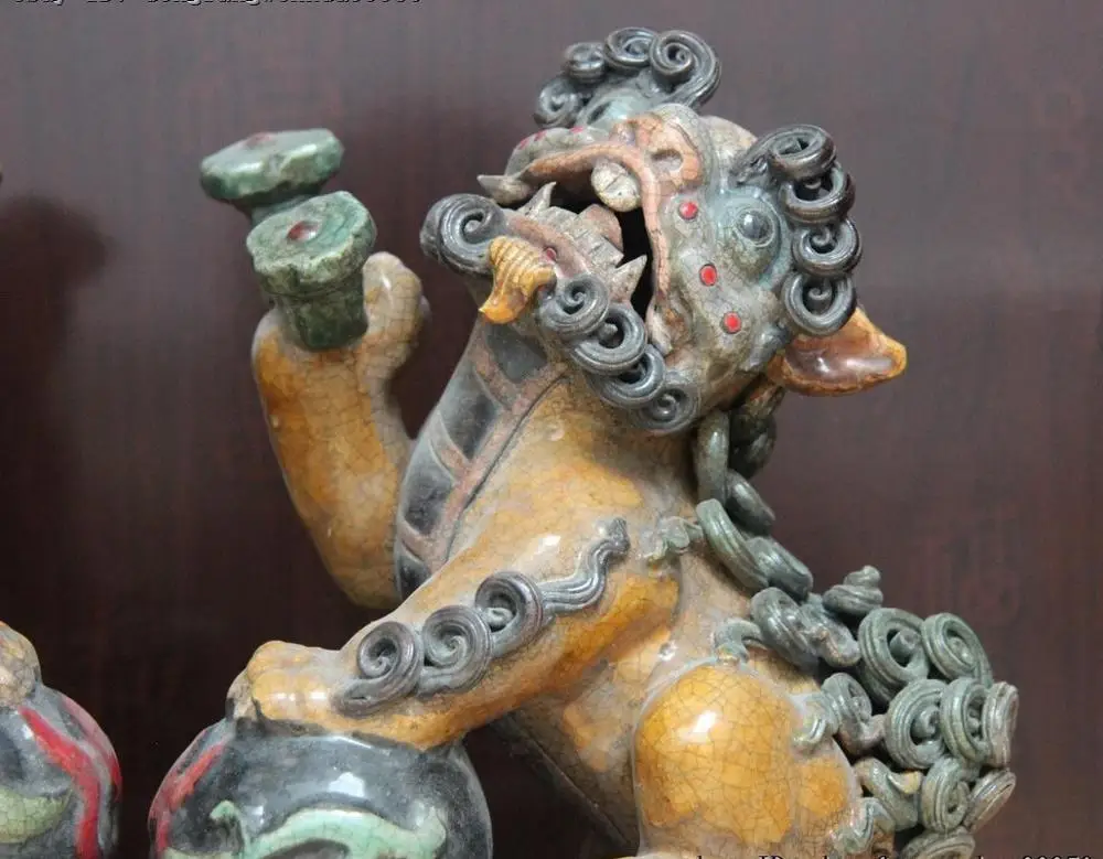 Китайская известная народная керамика фарфор WUCAI Ruyi Foo собака лев зверь цилинь