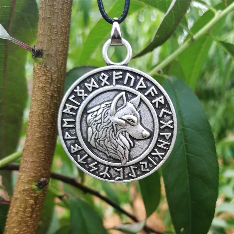 Wolf Head 24 Runes Шейное колье с подвеской винтажные языческие норвежские ювелирные