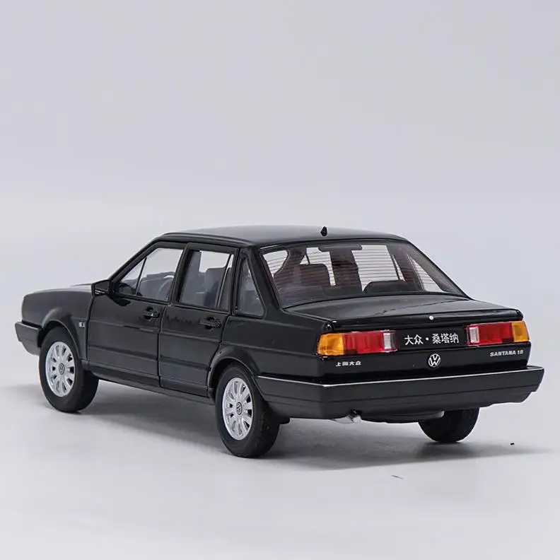 1:18 передовая Игрушечная машина из сплава Volkswagen Santana Poussin литая под давлением