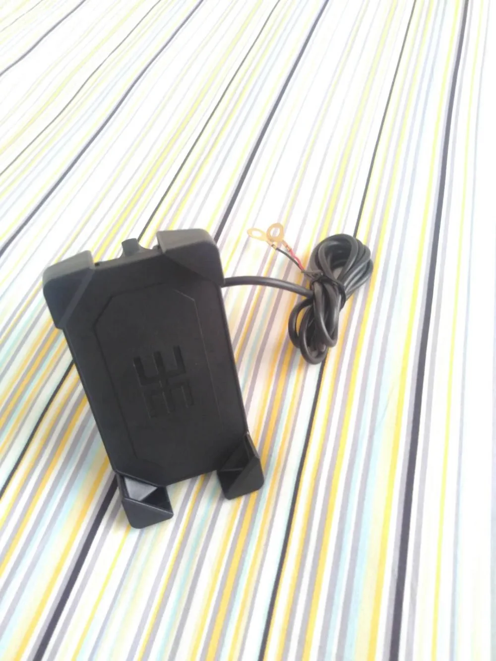 Держатель для телефона мотоцикла зарядка через USB крепление на руль или зеркало