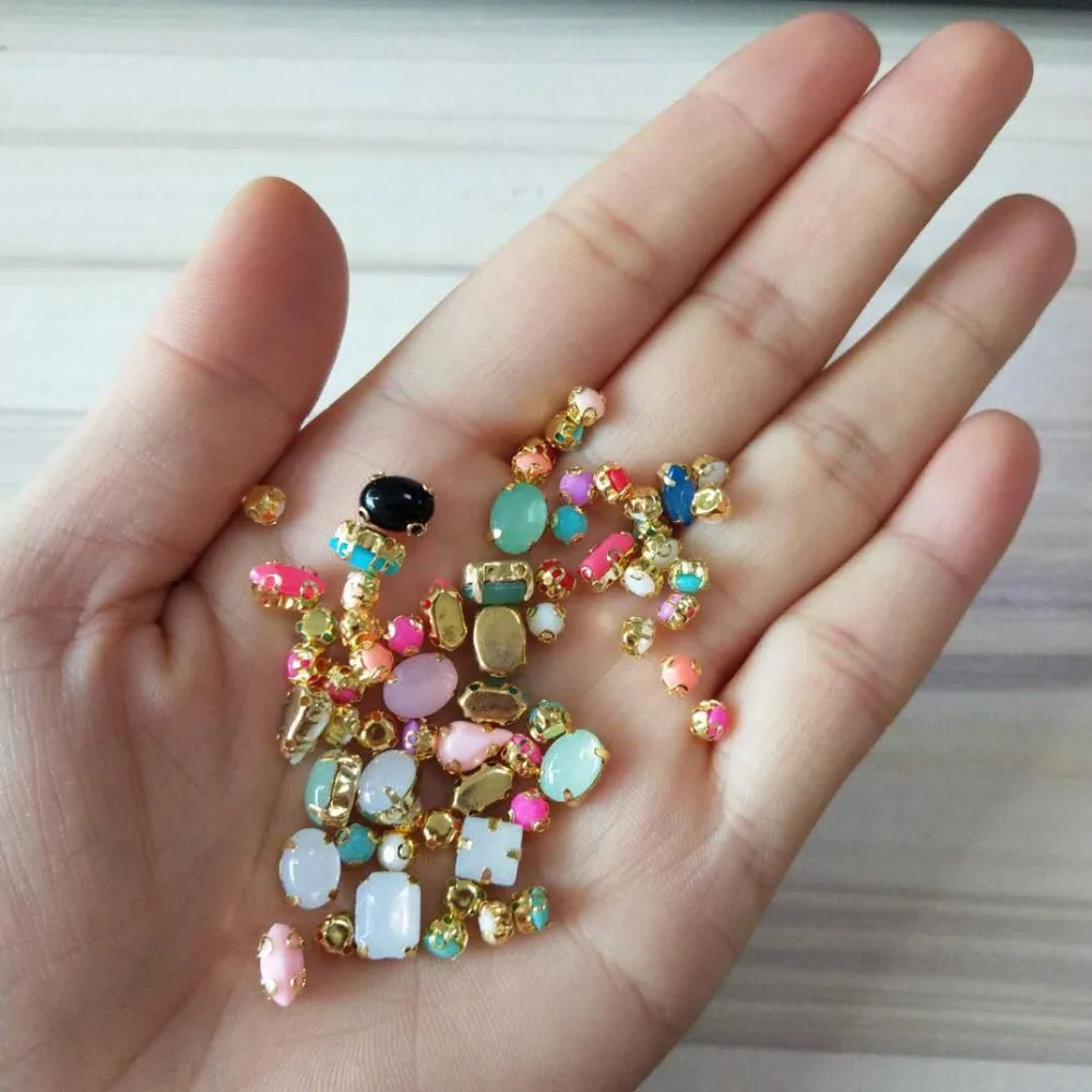 Высокое качество! Смешанная форма смола опал пришивные стразы золотые