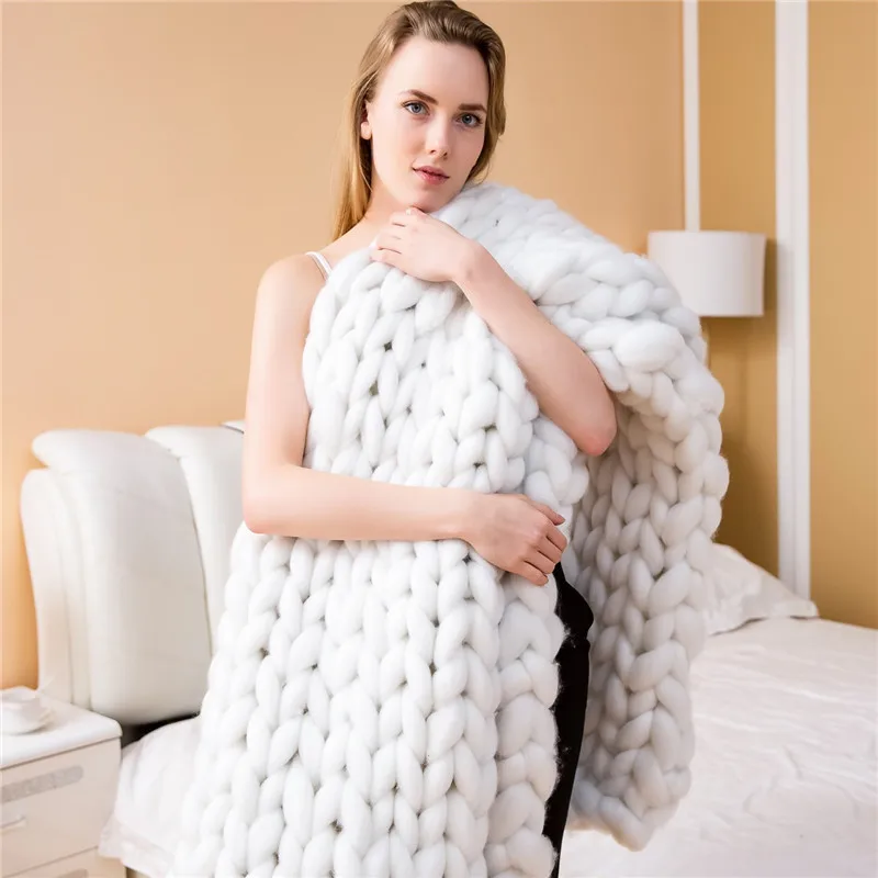 Модное чисто белое мягкое толстое трикотажное одеяло из гигантской пряжи ручное