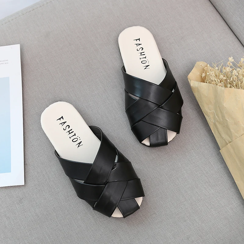 Детские тапочки 2018 летние новые модные сандалии для девочек детские обувь