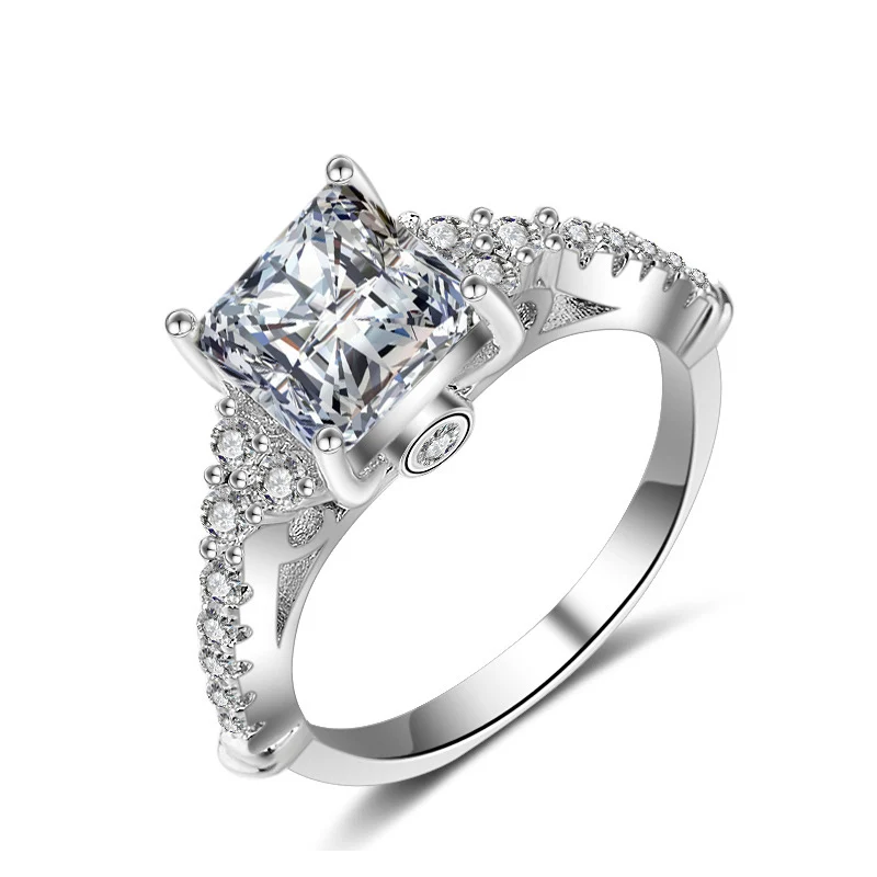 Женское кольцо с фианитом серебряное для помолвки и свадьбы | Украшения