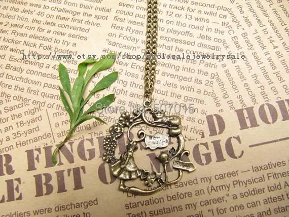 wholesale vintage bronze Alice in wonderland necklace Necklace charm with chain | Украшения и аксессуары