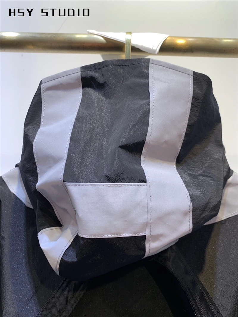 【HSY studo】2019 летняя новая трендовая Светоотражающая тонкая женская куртка с