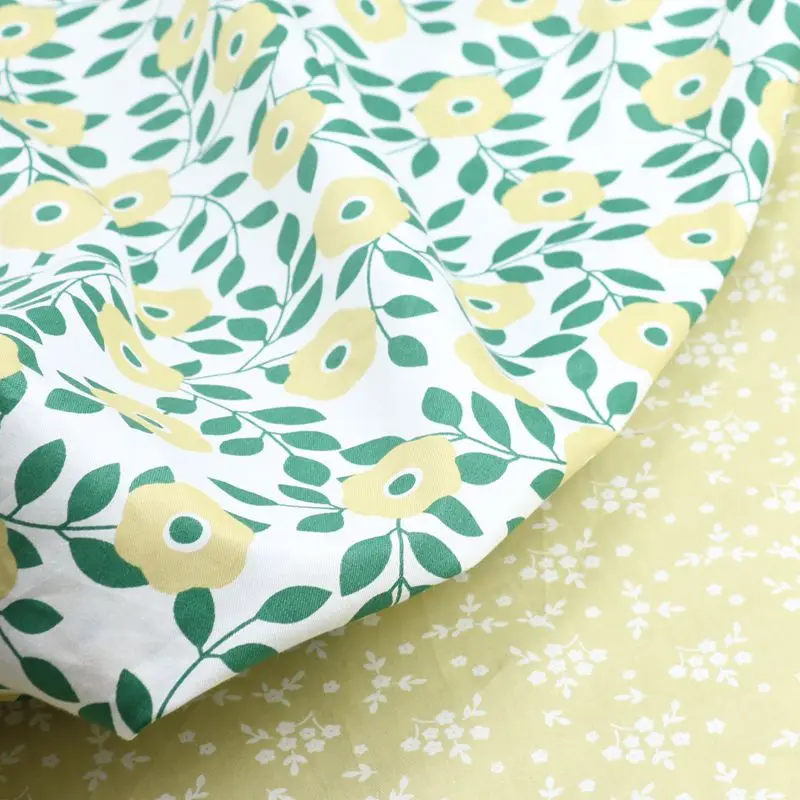 Маленькая хлопковая саржевая ткань с цветочным принтом из искусственного хлопка
