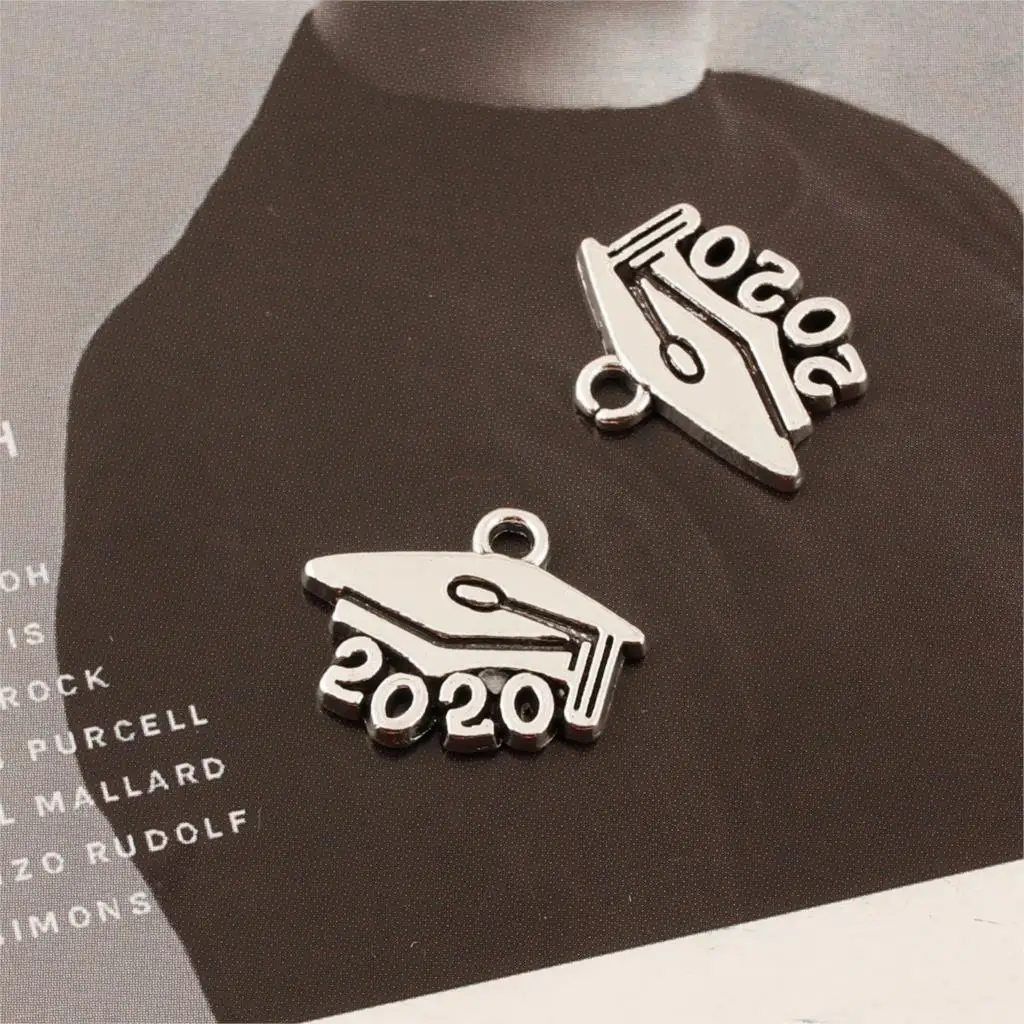 20Pcs Silver Color 2020 Retro Doctorial Hat Charms Graduation Cap Bracelet keychain DIY Metal jewelry Crafts A292/A3352/A3353 | Украшения и