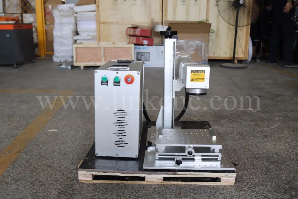 Встроенная операционная система хороший сенсорный интерфейс и мощная