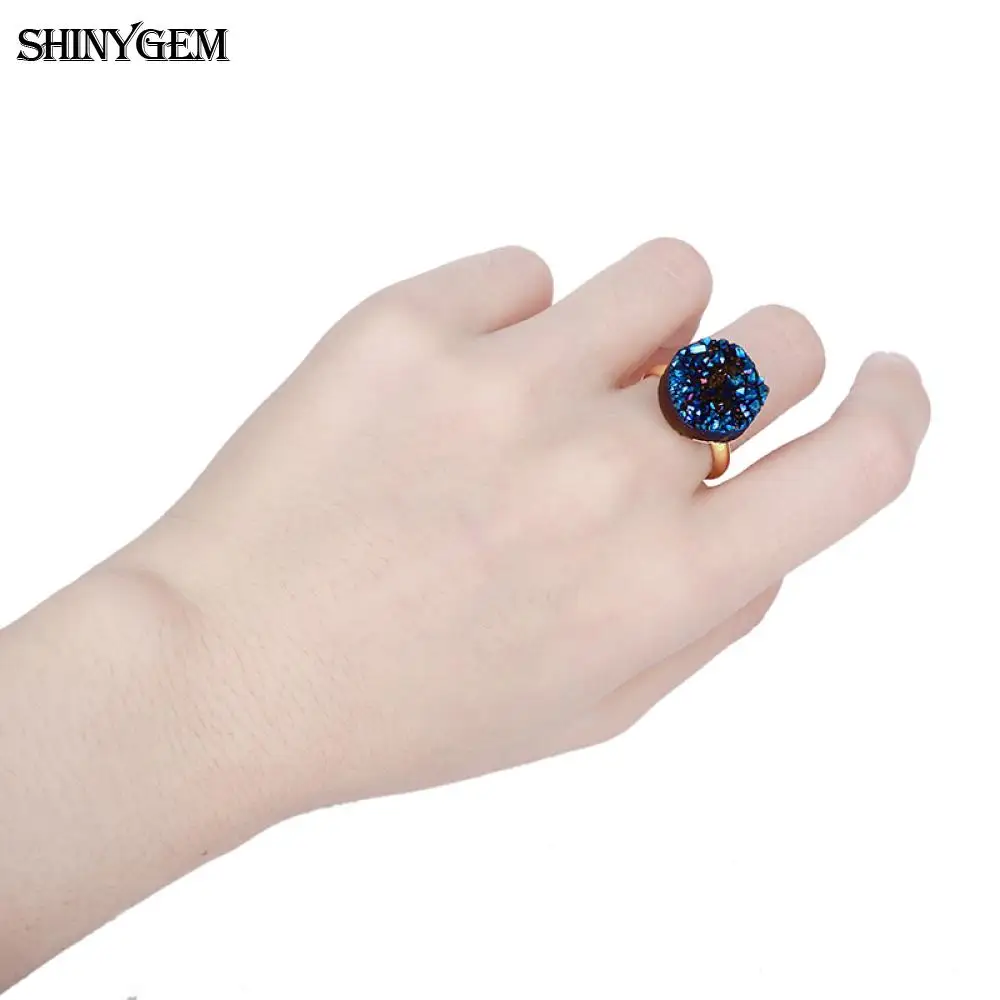 Классические кольца ShinyGem с натуральным кристаллом Druzy позолоченные Регулируемые