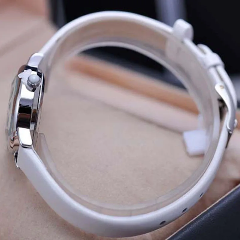 2015 новых женщин Кварцевые часы мода круглый Япония движение не выцветают Кожаный