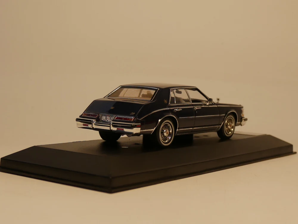 Премиум X 1:43 PRD111 Cadillac Севилья &quotElegante&quot 1980 литая под давлением модель автомобиля|