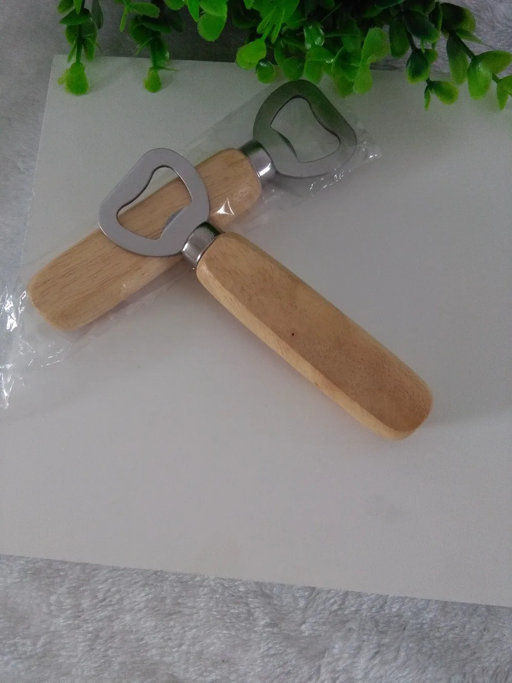 

DHL 40pcsStainless steel wooden handle Red wine beer bottle opener