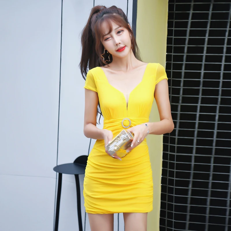 Женское платье с v образным вырезом кружевное открытой спиной и коротким рукавом