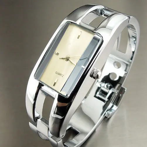 Часы наручные женские кварцевые с браслетом люксовые повседневные дизайнерские