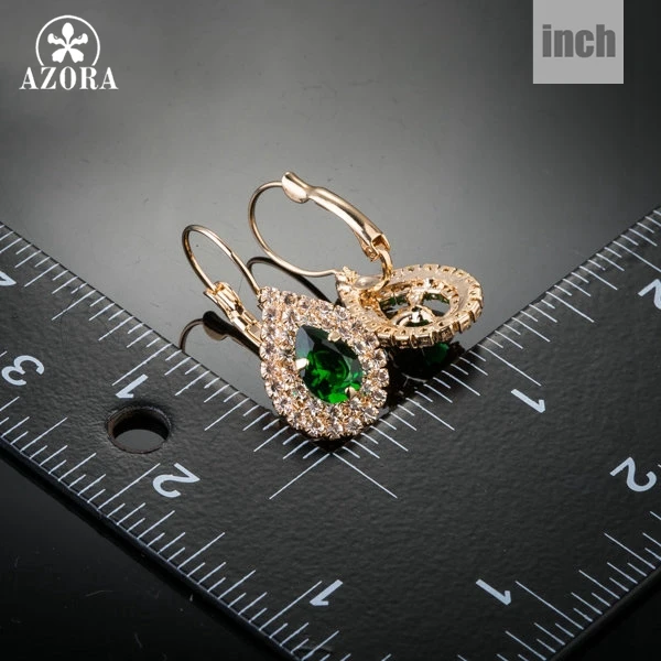 Серьги AZORA TE0152 с подвеской в виде слезы из циркония золотого цвета зеленого