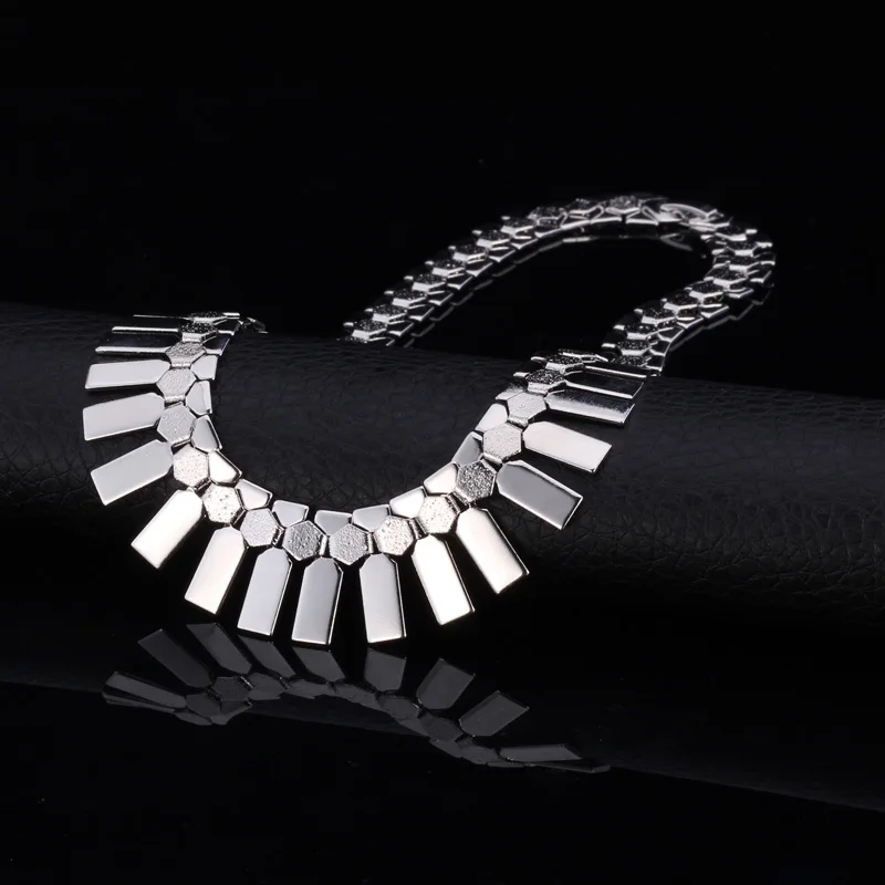 Массивное ожерелье для женщин Уникальный дизайн ювелирные изделия золотой цвет