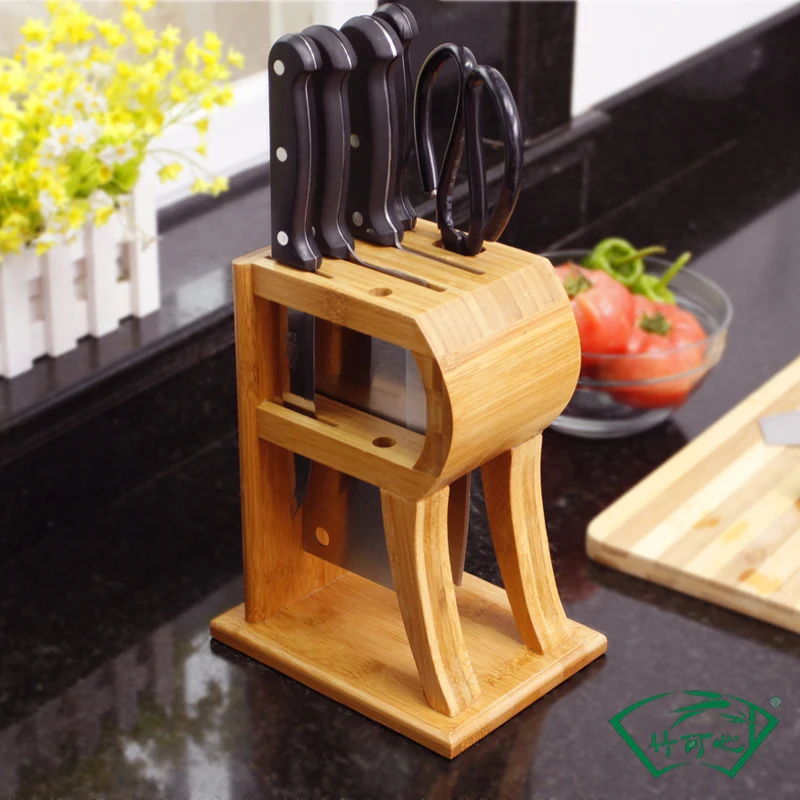 

Kitchen,Dining & Bar