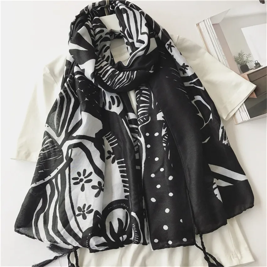 Испанская шаль из хлопка с цветочным принтом черная белая теплая плотная