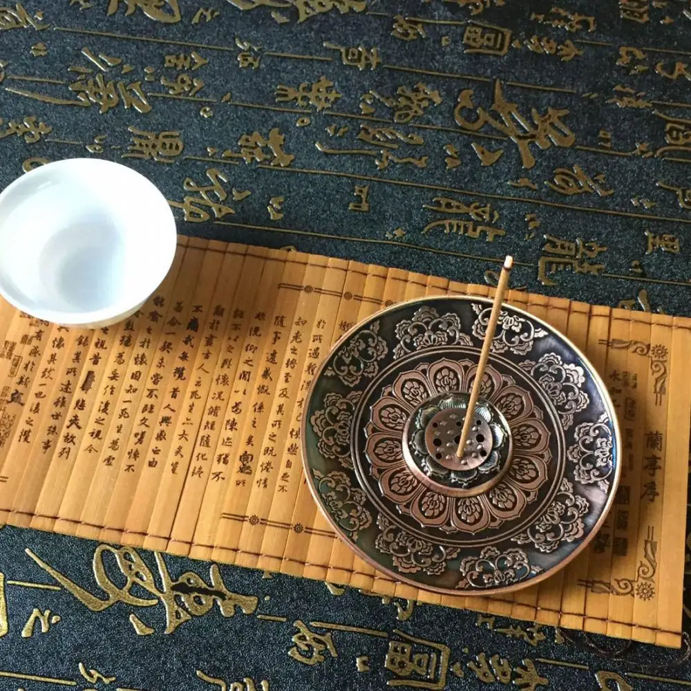 

Traditional Ceramic Inserted Burner Incense Seat Alloy Round Plated Incense Holder Home Decor Zen Ornaments Aromatherapy Censer
