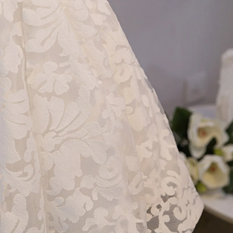 Сладкий кот маленьких Белое платье Кружева Vestidos De Festa плиссе-line мини-платья