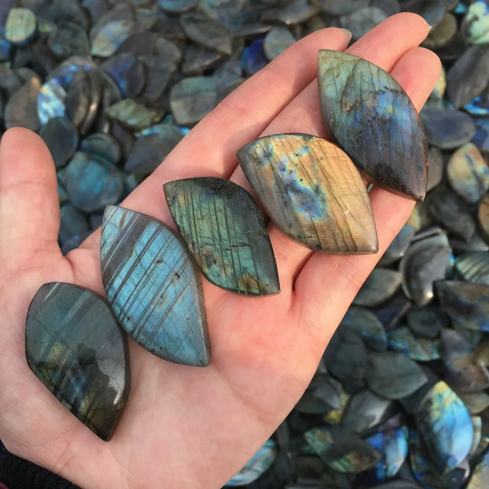 

5pcs Natural labradorite mineral quartz crystal ornaments point healing