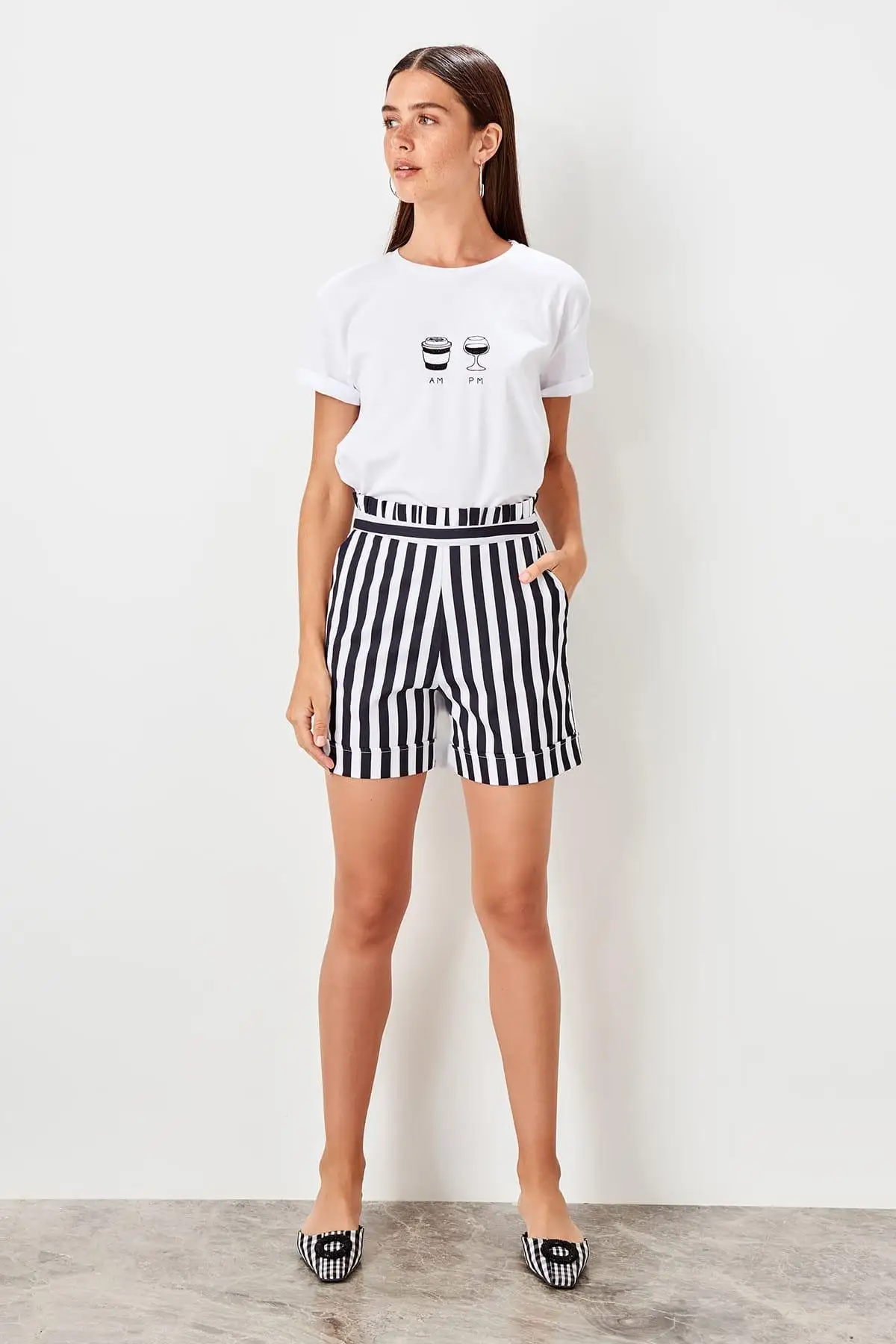 Trendyol белые шорты в полоску TWOSS19AP0291|Женские шорты| |
