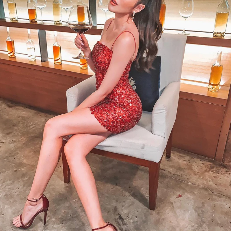 Женское облегающее мини платье Max Spri красное вечернее без рукавов с блестками и