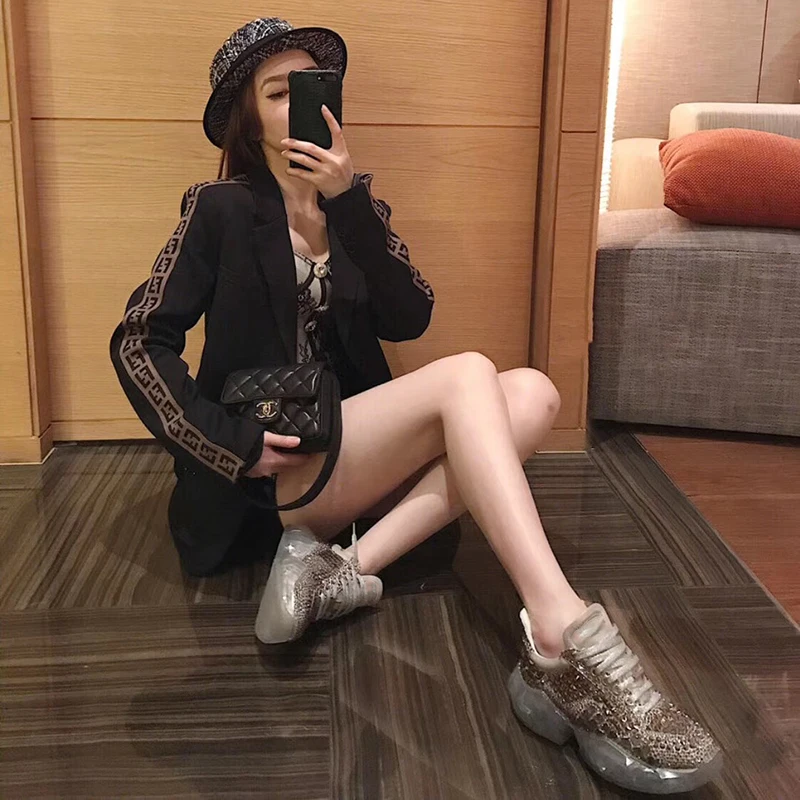 Кроссовки на платформе с кристаллами женские кроссовки со стразами повседневная