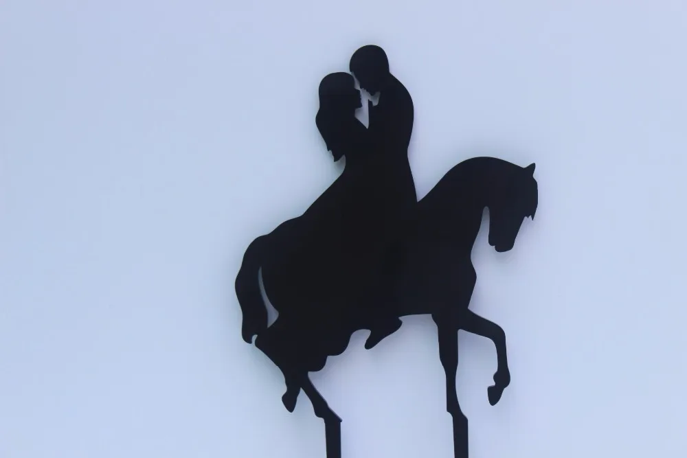 Acrylic Bride and Groom Sit On Horseback Wedding Cake Topper Silhouette | Дом и сад