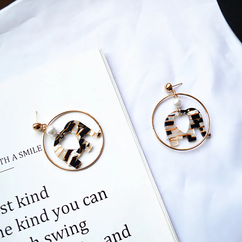 2019 корейская мода геометрический металлический круг милый слон Леопардовый