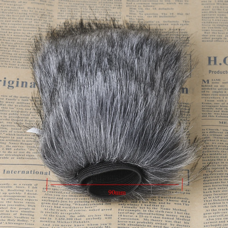 Микрофон для видеосъемки на ветровом стекле с меховым напылением использования