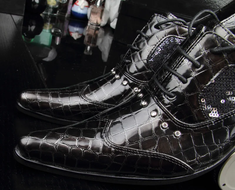 Большой размер 38 44 британский стиль острым носом лифт обувь черный старинные