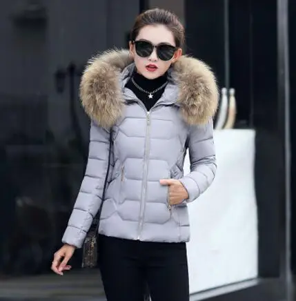 Женская короткая куртка с меховым воротником теплая парка капюшоном и хлопковой